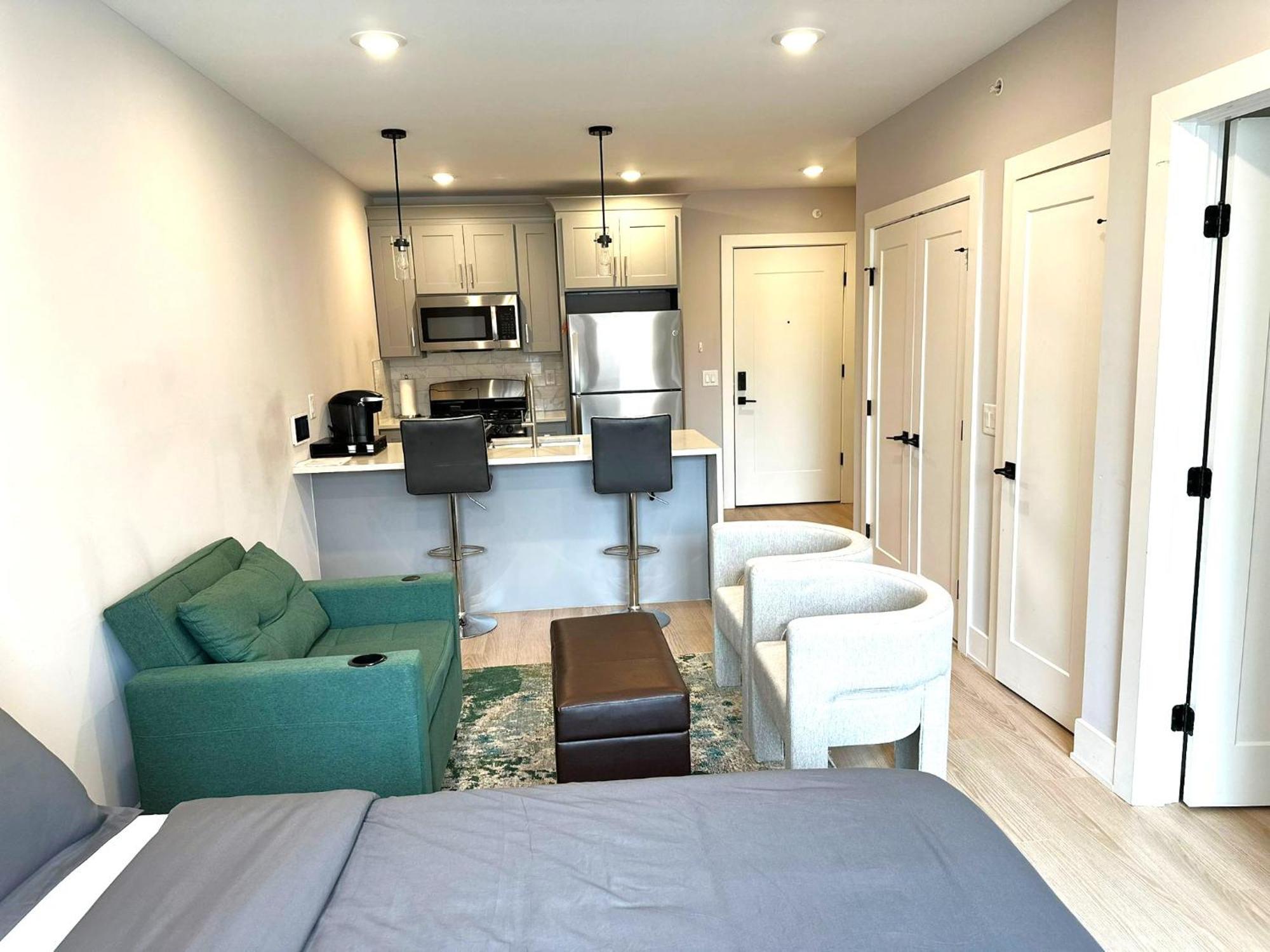 Luxury Stay For Nyc Visit Jersey City 7 Min Walk Nyc Train Station Экстерьер фото